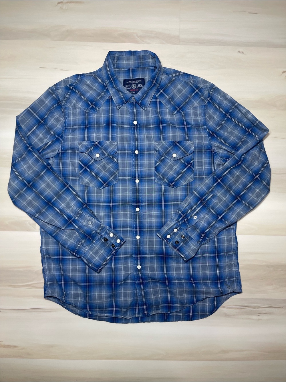 American Eagle Button Up Shirt Men’s Sz L Blue Plaid Vintage Fit Pearl Snap